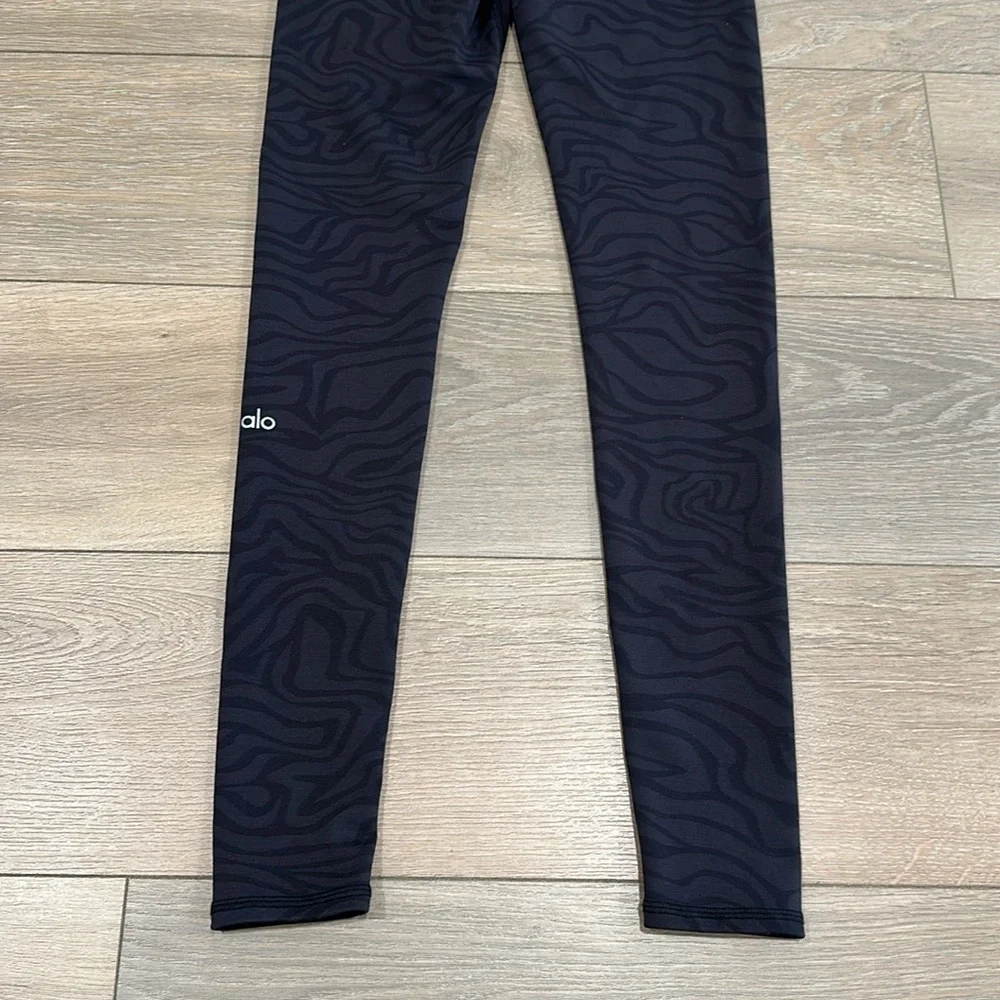 ALO YOGA Gray Black Airbrush Zebra Active Mid Rise Full Length Leggings Size S
